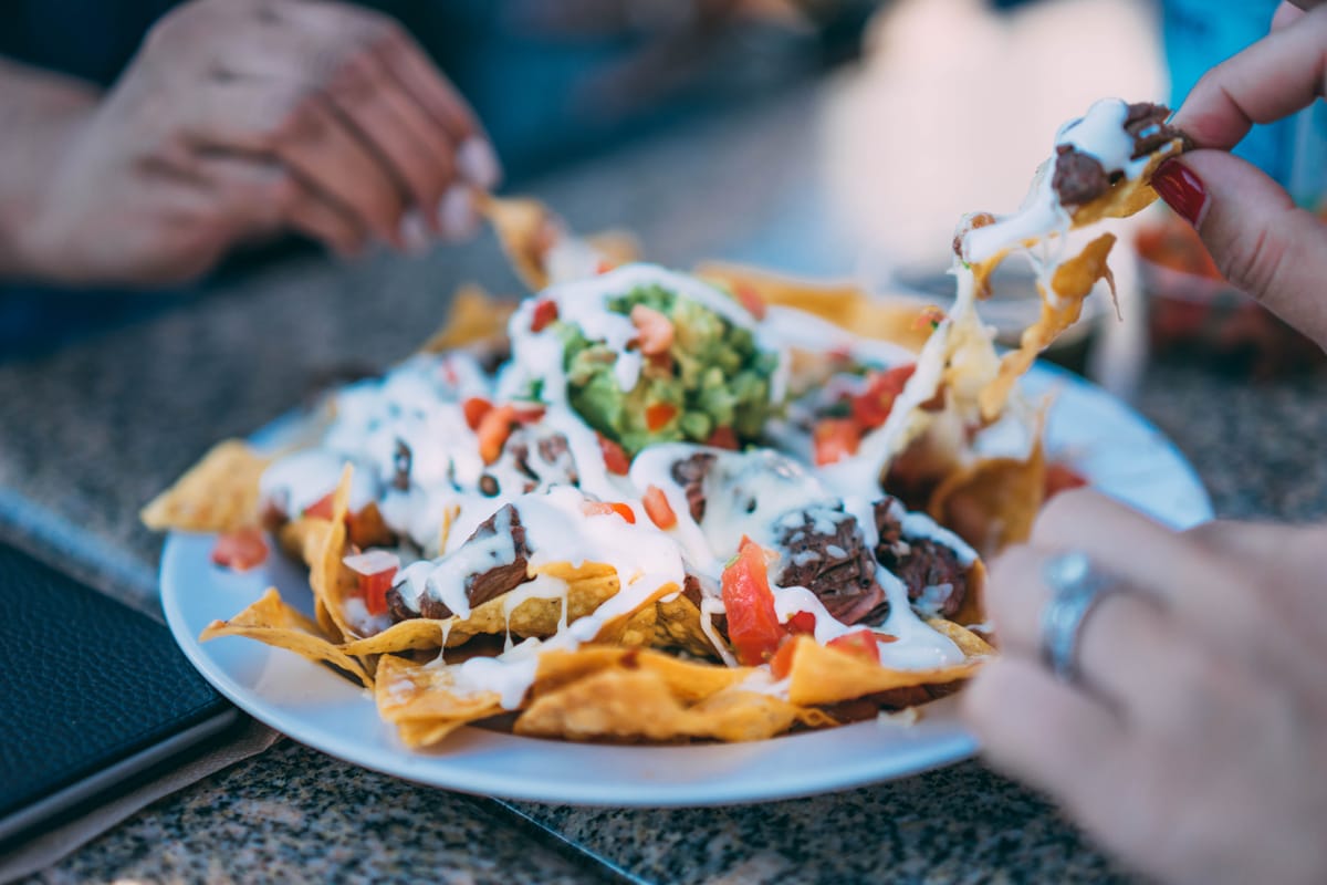 Tus compañeros pueden influir en tu elección de comida